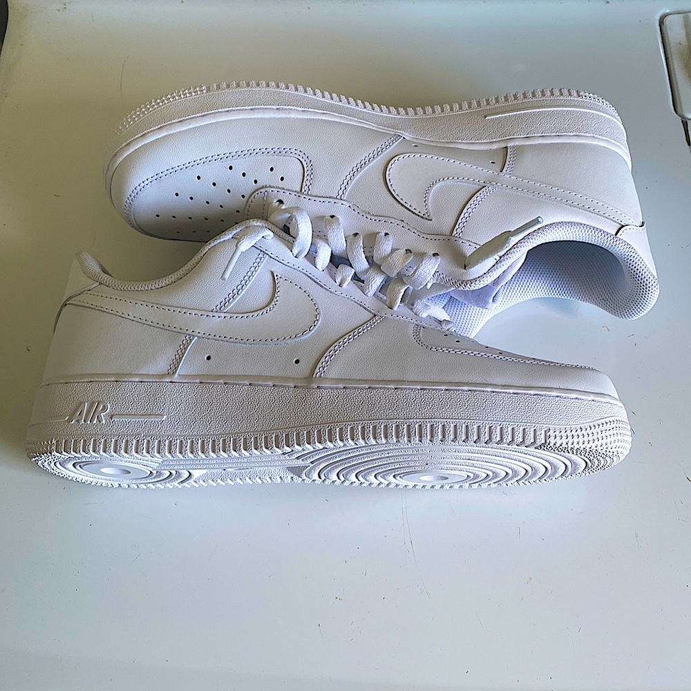 Air Force 1 low